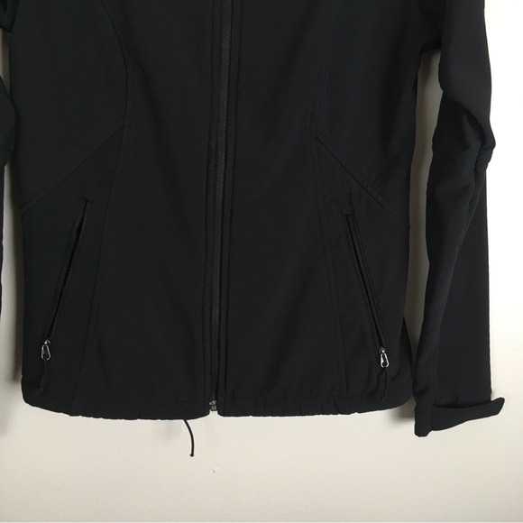 The North Face Zip Up Long Sleeve Athletic Jacket in Black - Picture 5 of 12